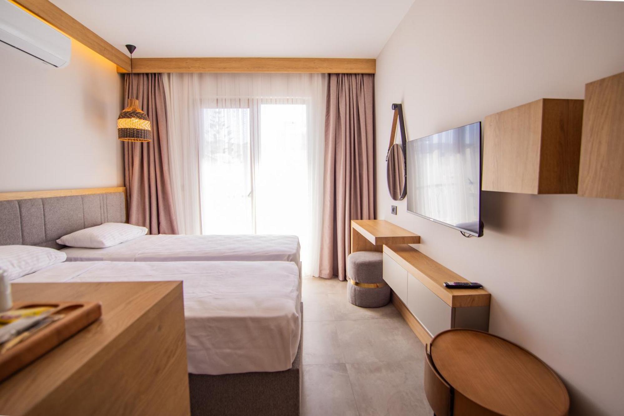 Asterina Hotel Turgutreis Rum bild